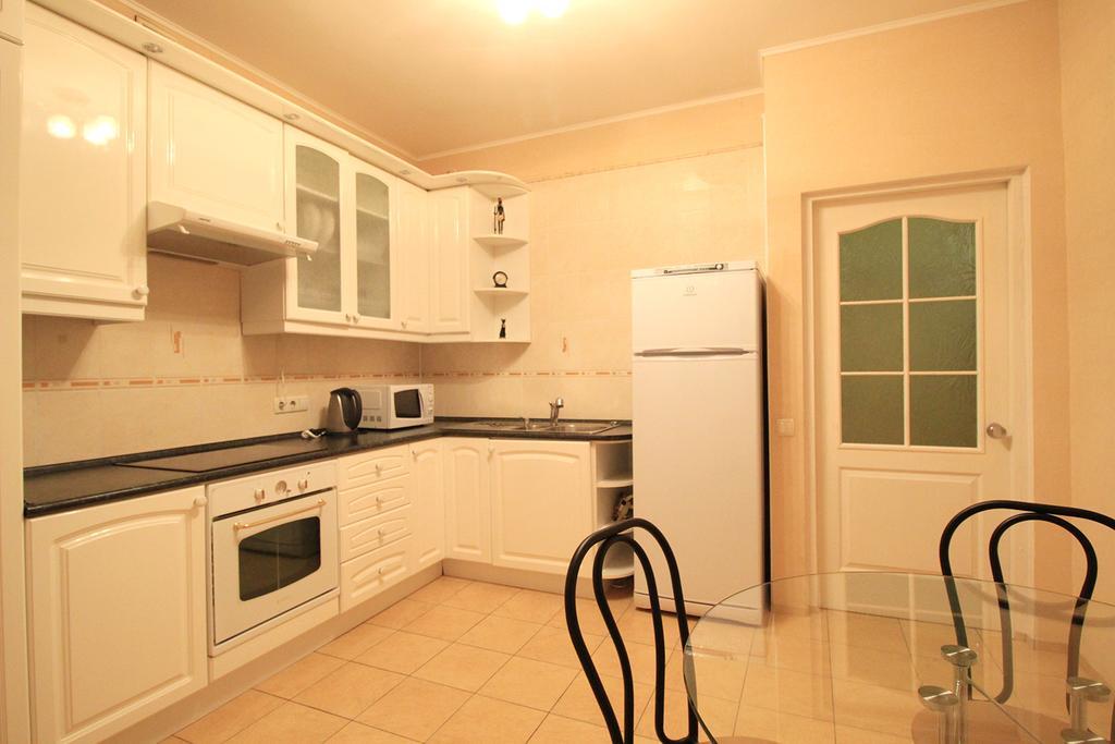 Apartment Poznyaky-Bazhana Kiev Exteriör bild