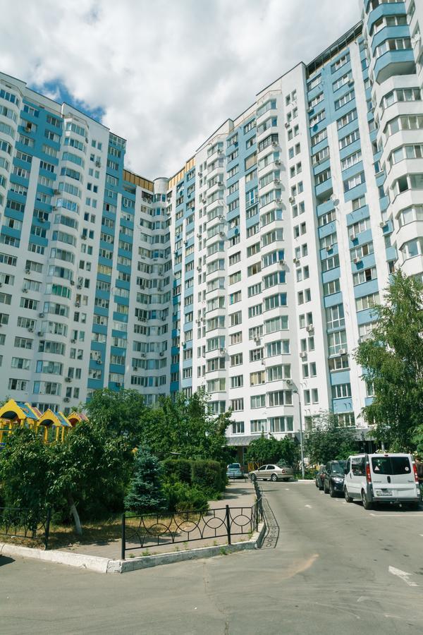 Apartment Poznyaky-Bazhana Kiev Exteriör bild