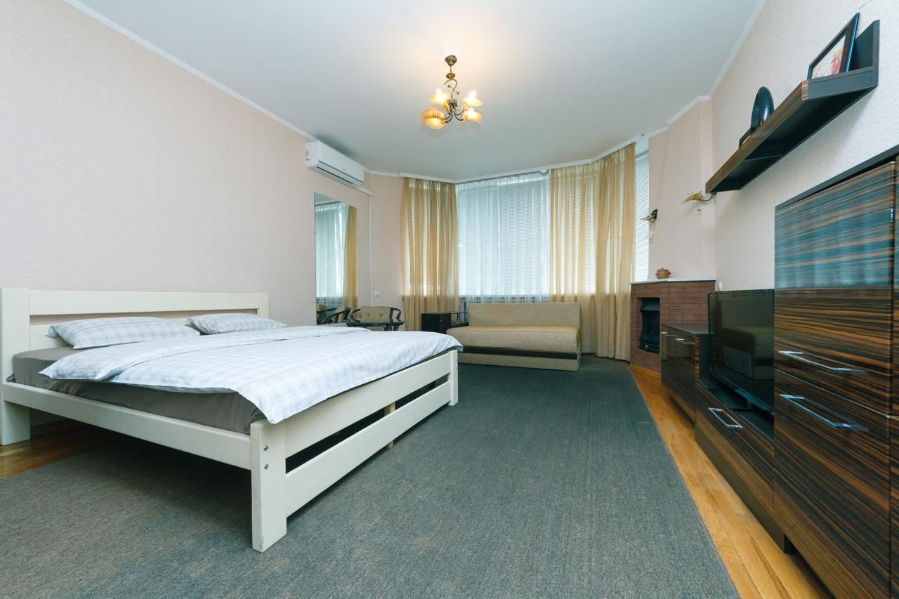 Apartment Poznyaky-Bazhana Kiev Exteriör bild